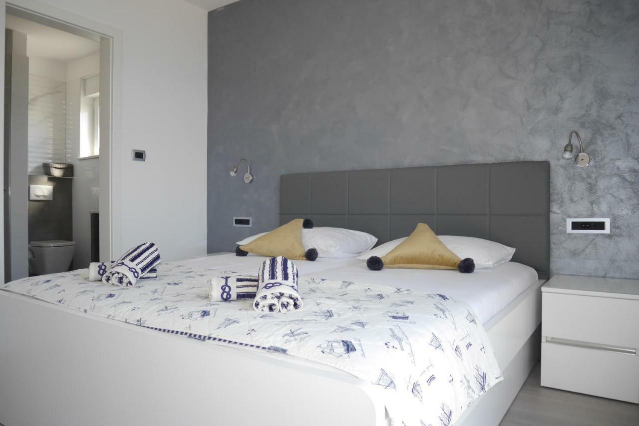 Luxury Apartments Beach 耶塞尼采 外观 照片